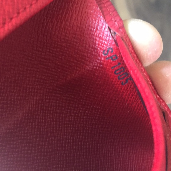 Authentic Louis Vuitton Red Epi Elise Wallet - Picture 7 of 8